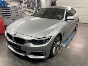 BMW 430i M Package 2018 z usa po naprawie jak nowy