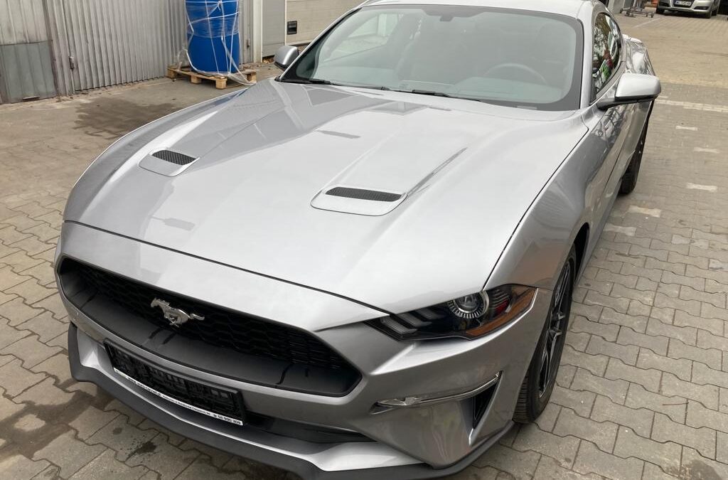 Ford Mustang EcoBoost 2020 z USA – Import do Warszawy dla Krzysztofa