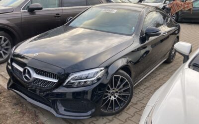 Mercedes C300 AMG z USA – firmowe auto USA Import