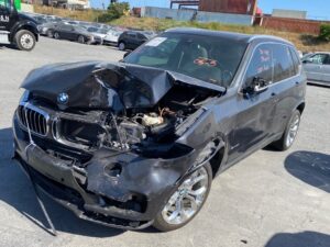 bmw x5 z usa uszkodzony zdjęcie przed naprawą