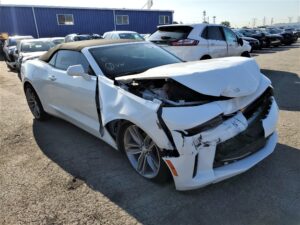 chevrolet camaro cabrio z usa uszkodzony zdjęcie przed naprawą