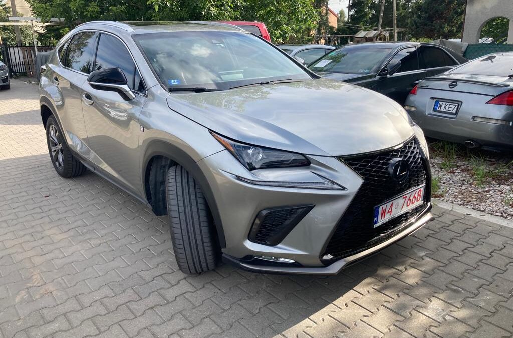 Lexus NX z USA – Luksusowy SUV importowany do Warszawy dla Łukasza