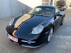 jak nowy Porsche Cayman z USA po naprawie