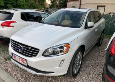 Volvo XC60 2016 z USA jak nowy po naprawie